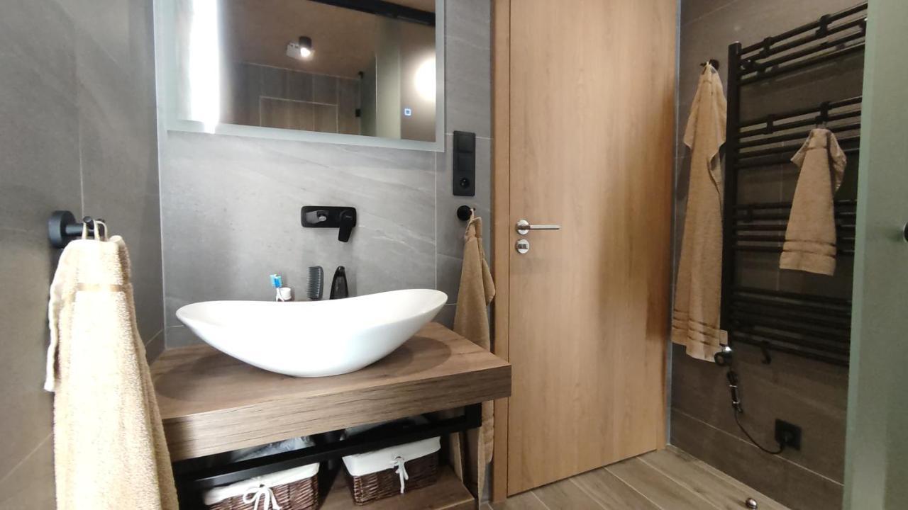 Apartman S Vyhladom Na Stity Ovruc 312 Štrbské Pleso Exterior foto